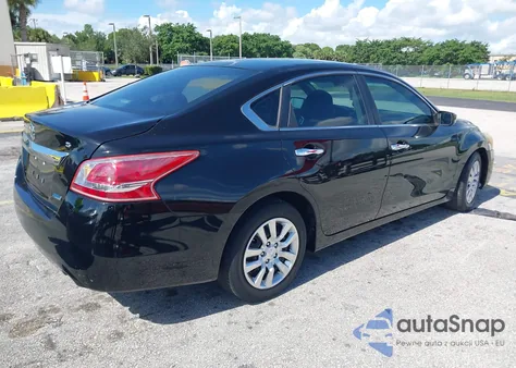 2013 Nissan Altima 2.5 S z USA, uszkodzony, nr VIN 1N4AL3APXDC219275
